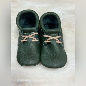 New in Box Freshly Picked Forest Green Oxford Toddler Leather Moccasins